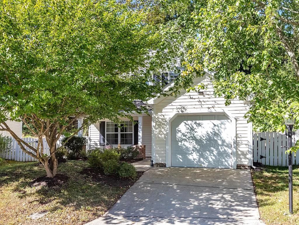 Coliving in Woodcroft - Durham, Raleigh