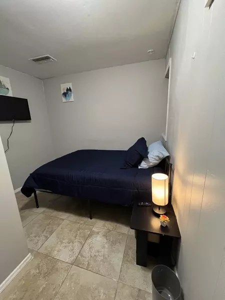 Coliving in Cedar Hills - Westside, Jacksonville
