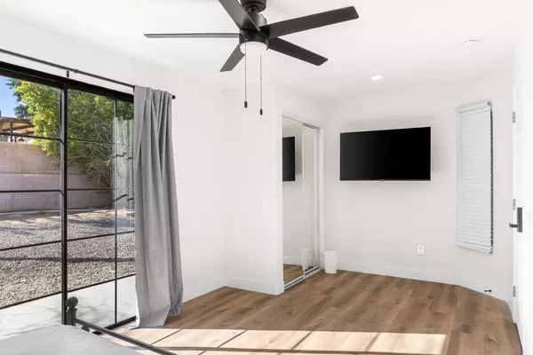 Coliving in Cathedral City - Inland Empire, Los Angeles