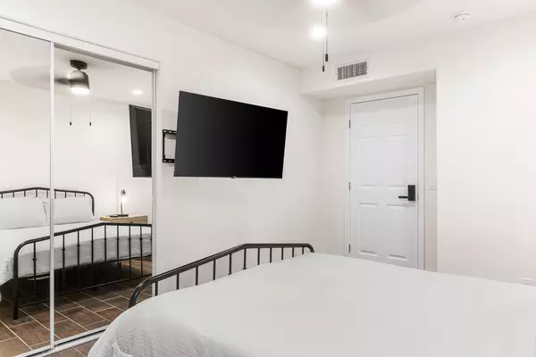 Coliving in Cathedral City - Inland Empire, Los Angeles