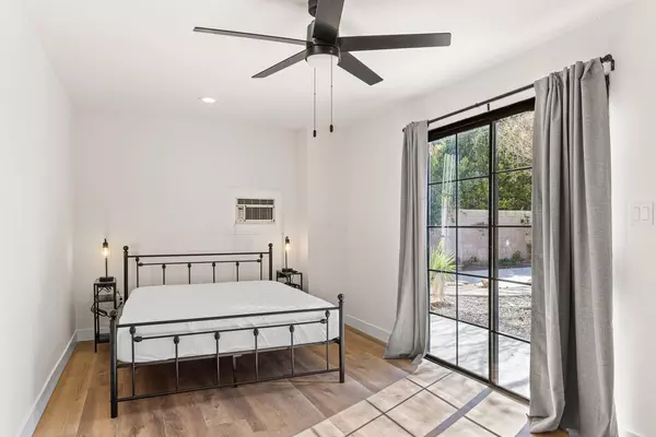 Coliving in Cathedral City - Inland Empire, Los Angeles