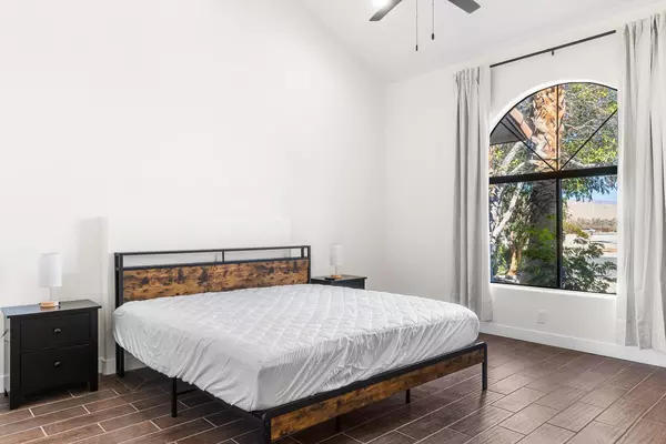 Coliving in Cathedral City - Inland Empire, Los Angeles