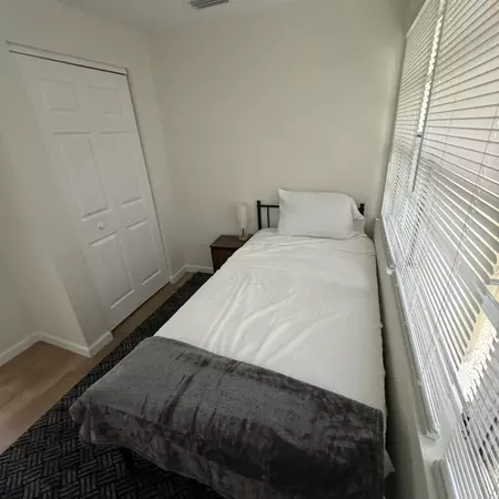 Coliving in Kenwood - Clearwater-St. Petersburg, Tampa