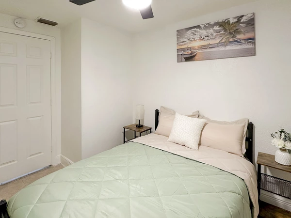 Coliving in Grant Park Tampa - East Tampa, Tampa
