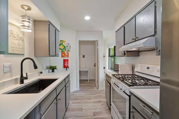 Coliving in University Hills - East Austin, Austin
