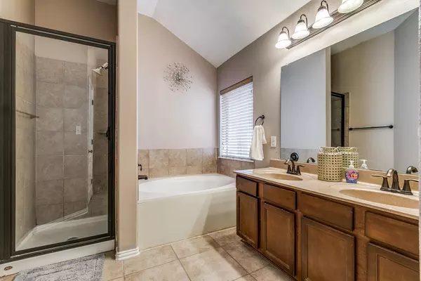 Coliving in Far West Side - West SATX, San Antonio