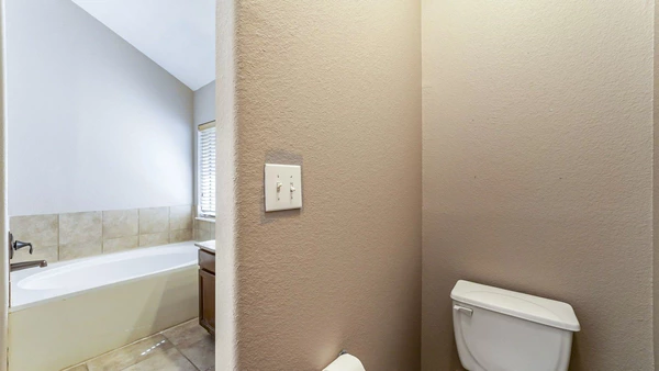 Coliving in Far West Side - West SATX, San Antonio