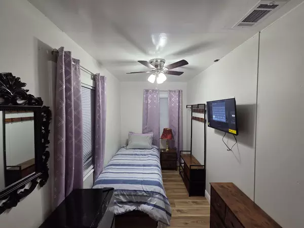 Coliving in Lackawanna - Westside, Jacksonville