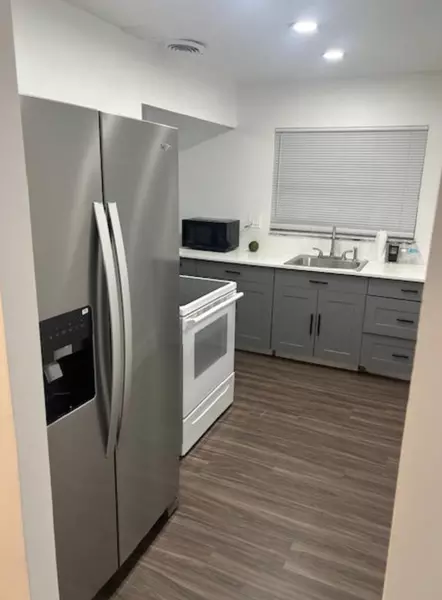 Coliving in Royal Palm Beach - Palm Beach County, Miami