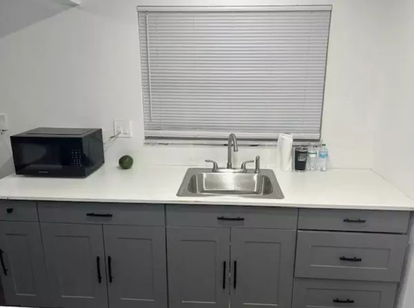 Coliving in Royal Palm Beach - Palm Beach County, Miami