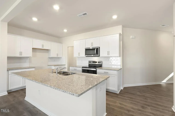 Coliving in Angier - Outer Triangle, Raleigh