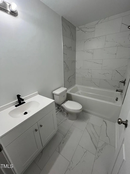 Coliving in Woodcroft - Durham, Raleigh