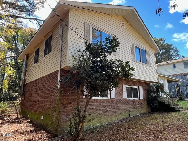 Coliving in Woodcroft - Durham, Raleigh