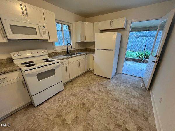 Coliving in Woodcroft - Durham, Raleigh