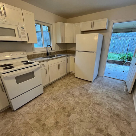 Coliving in Woodcroft - Durham, Raleigh