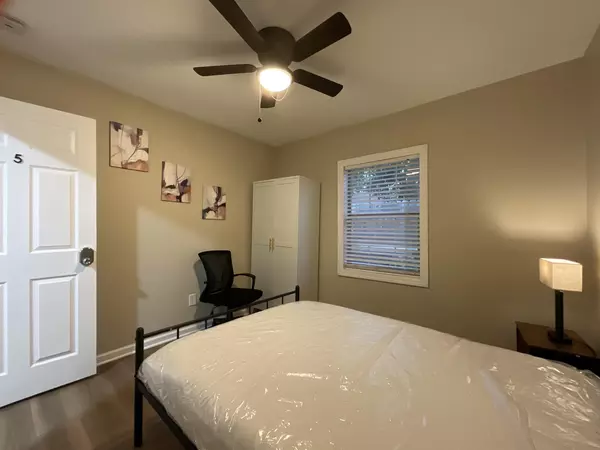 Coliving in Edgebrook - Se Houston, Houston