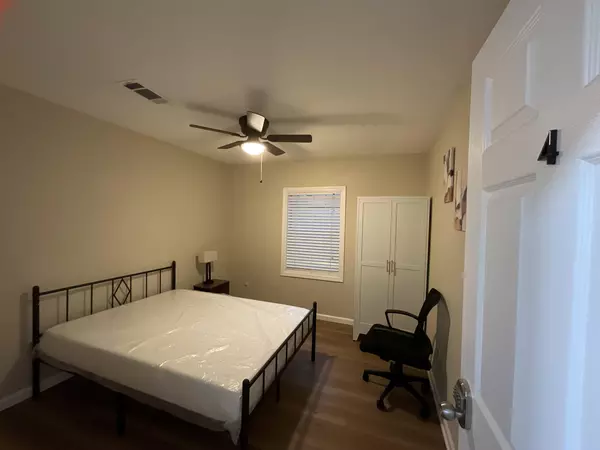 Coliving in Edgebrook - Se Houston, Houston