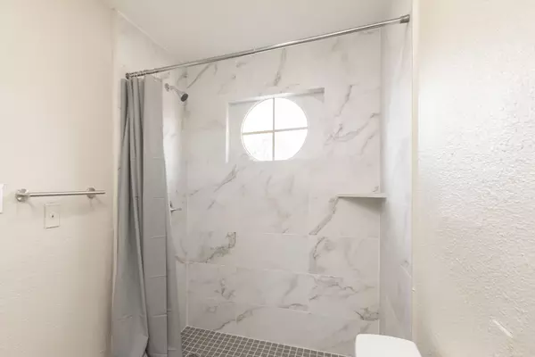 Coliving in Central Southwest - Sw Houston, Houston