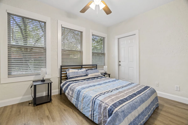 Coliving in Live Oaks Square - East Tampa, Tampa