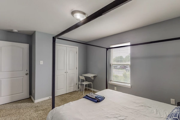 Coliving in Cedar Crest - Se Dallas, Dallas