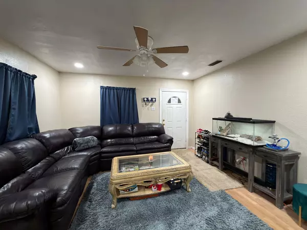 Coliving in Seffner - East Tampa, Tampa