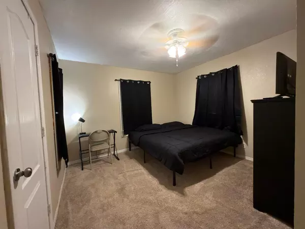 Coliving in Seffner - East Tampa, Tampa