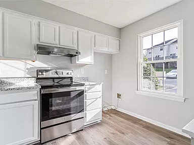 Coliving in University City South - North Charlotte, Charlotte