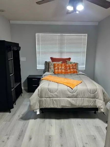 Coliving in College Park JAX - Northside, Jacksonville