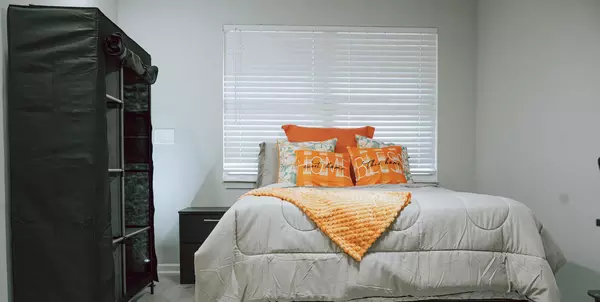 Coliving in College Park JAX - Northside, Jacksonville