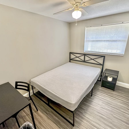 Coliving in Grant Park Tampa - East Tampa, Tampa