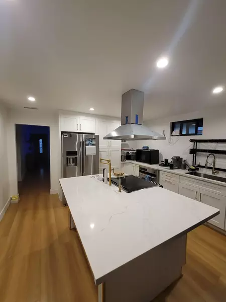 Coliving in Long Beach - The Harbor, Los Angeles