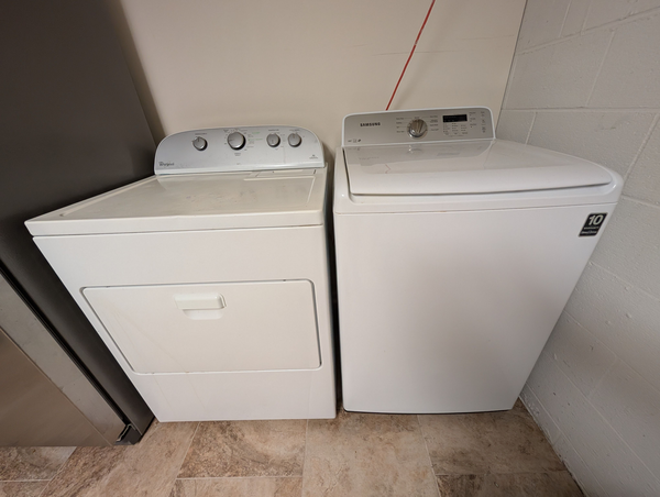 Coliving in Huntersville - North Charlotte, Charlotte