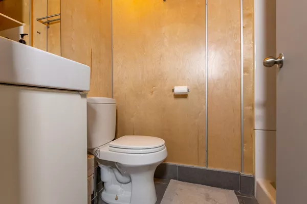 Coliving in Edgewood DC - NE DC, Washington DC
