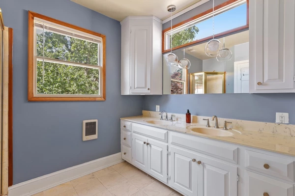 Coliving in Mount Pleasant - NW DC, Washington DC
