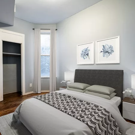 Coliving in Ukrainian Village - West Side, Chicago