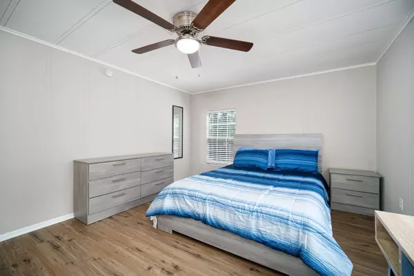 Coliving in Cedar Hills - Westside, Jacksonville