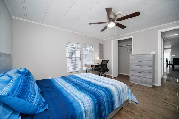 Coliving in Cedar Hills - Westside, Jacksonville