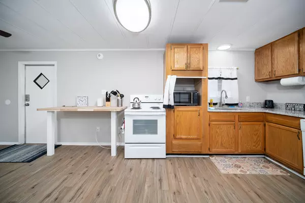 Coliving in Cedar Hills - Westside, Jacksonville