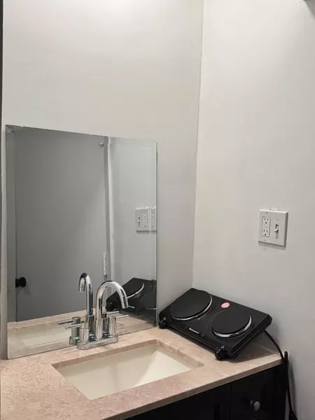 Coliving in Spring - Ne Houston, Houston