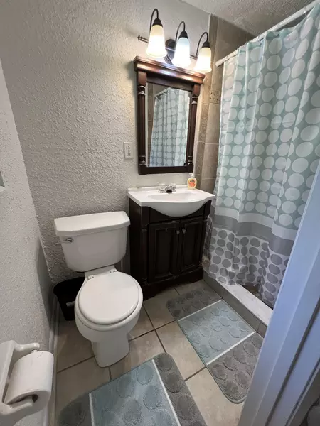 Coliving in Lake Forest - Northside, Jacksonville