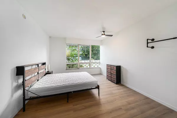 Coliving in Ybor City - Central Tampa, Tampa