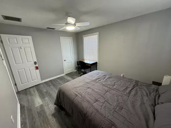 Coliving in Lealman - Clearwater-St. Petersburg, Tampa