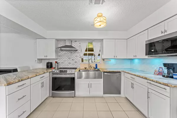Coliving in Mandarin Station - Southside, Jacksonville