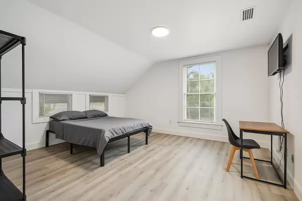 Coliving in Downtown St. Petersburg - Clearwater-St. Petersburg, Tampa