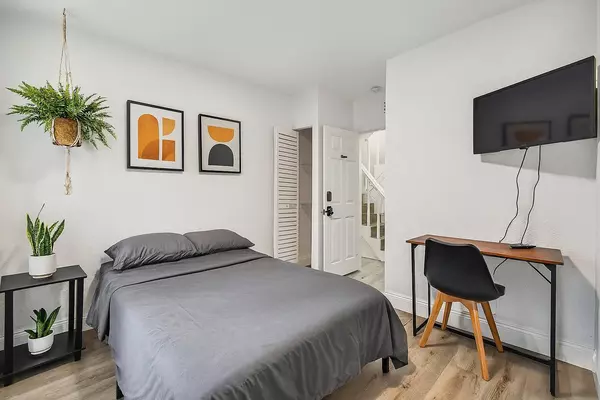 Coliving in Downtown St. Petersburg - Clearwater-St. Petersburg, Tampa