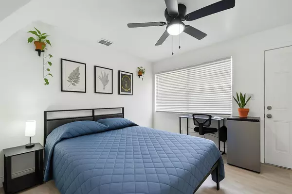 Coliving in Kenwood - Clearwater-St. Petersburg, Tampa