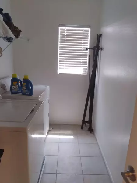 Coliving in North Las Vegas - North Las Vegas, Las Vegas