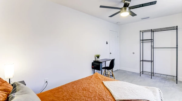 Coliving in Ybor City - Central Tampa, Tampa