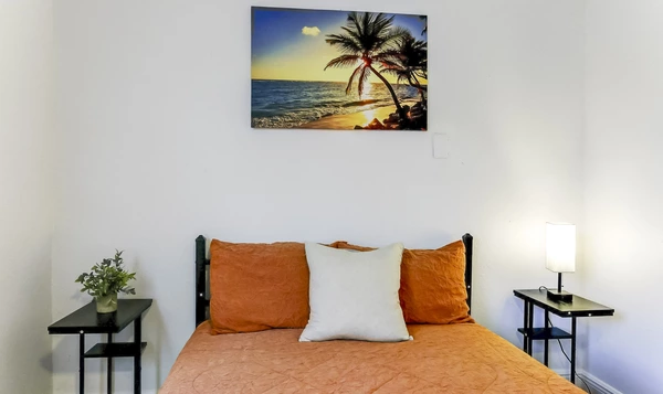 Coliving in Ybor City - Central Tampa, Tampa