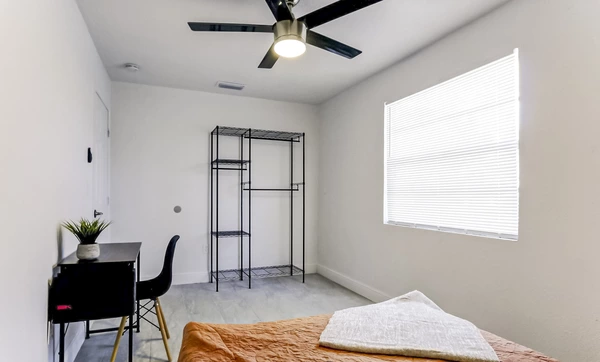 Coliving in Ybor City - Central Tampa, Tampa